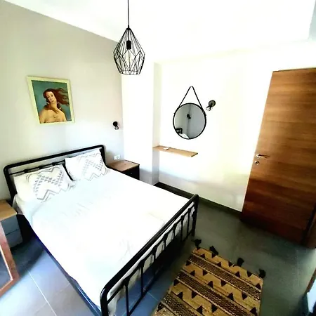 Gianni's 1 By The Sea Apartment Amolianí